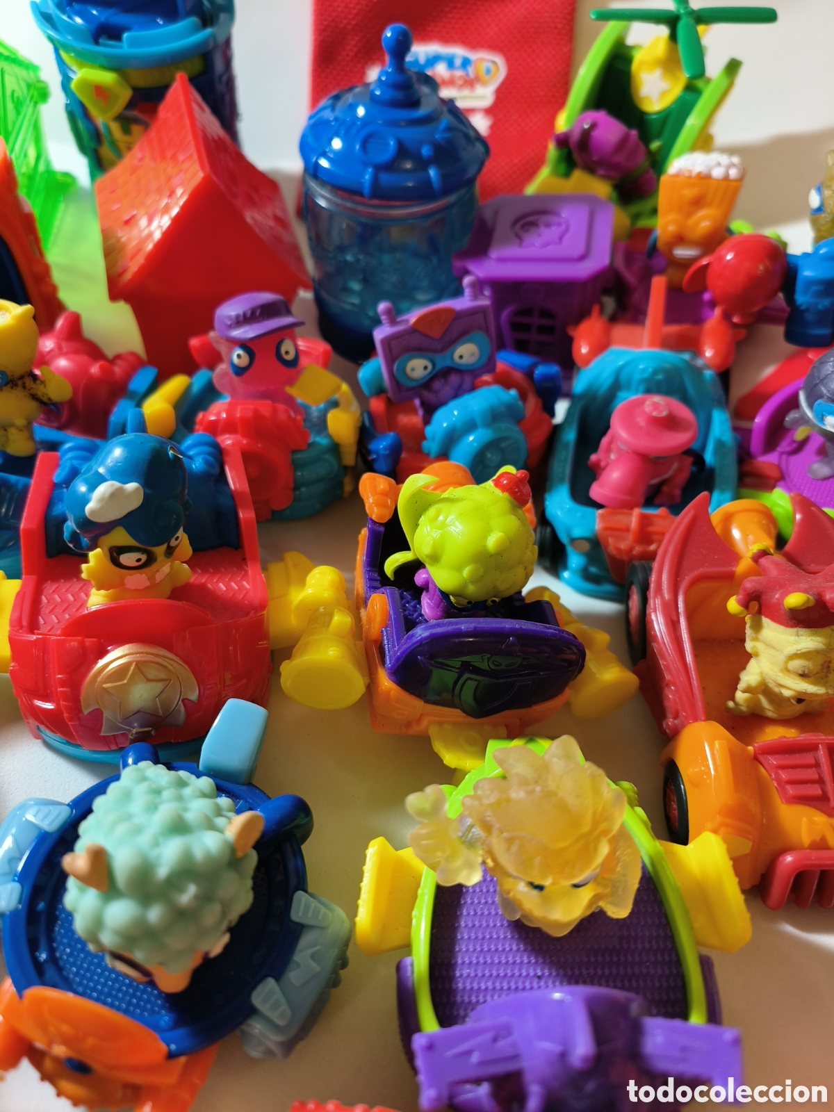Figuras de goma y PVC: Mu&ntilde;ecos Super Zing y complementos - Foto 7