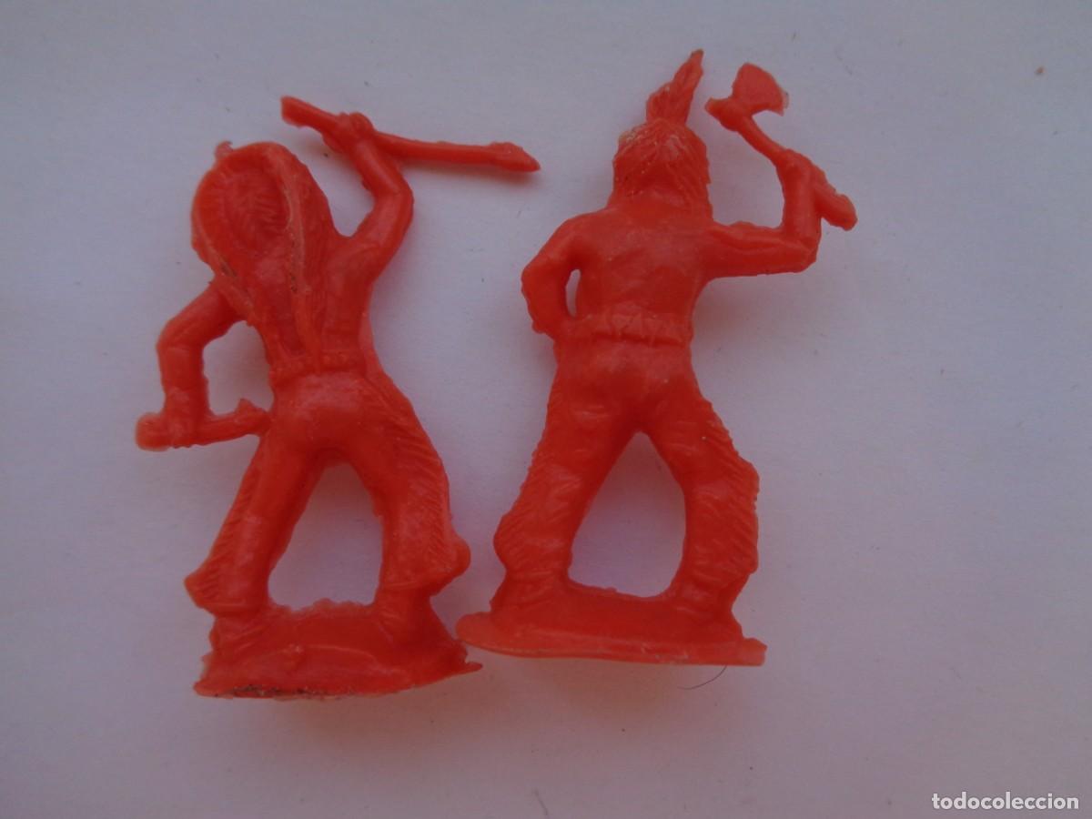 Figuras de goma y PVC: LOTE DE 2 ANTIGUAS FIGURAS DE PLASTICO DEL OESTE : INDIOS - Foto 2
