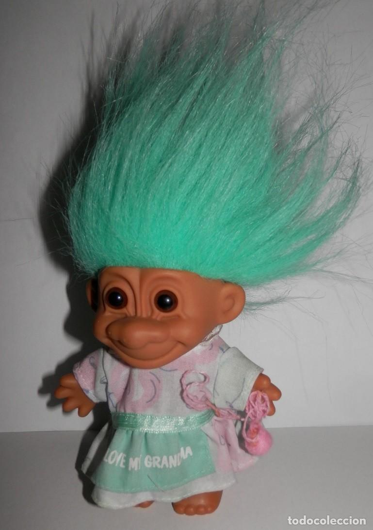 Figuras de goma y PVC: MU&Ntilde;ECO DE LA SERIE TROLLS