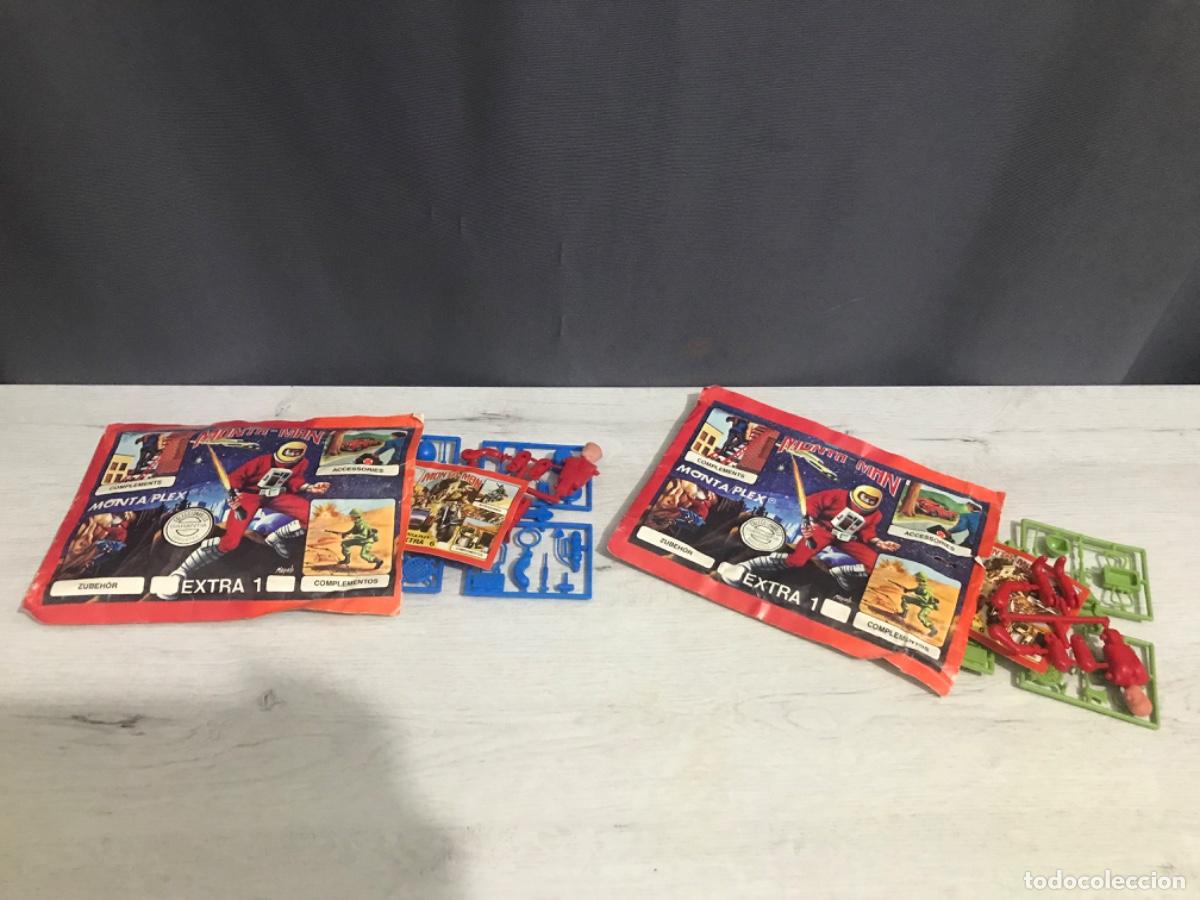 Figuras de goma y PVC: Lote de 2 sobres monta-man extra 1 - Foto 1
