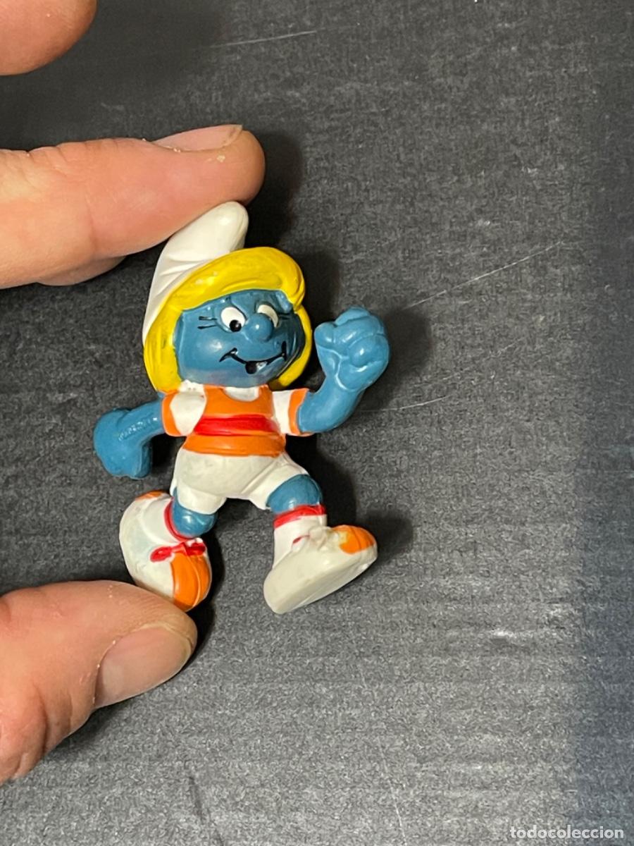 Figuras de goma y PVC: PITUFINA MARAT&Oacute;N LOS PITUFOS - Foto 2
