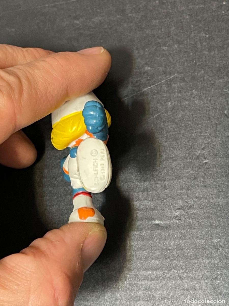 Figuras de goma y PVC: PITUFINA MARAT&Oacute;N LOS PITUFOS - Foto 7