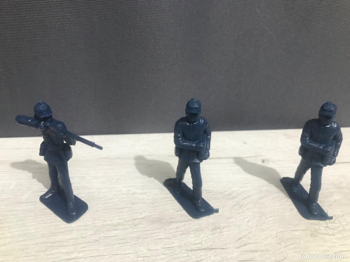 Figuras de goma y PVC: Lote de 10 figuras de pl&aacute;stico del ej&eacute;rcito chino - Foto 5