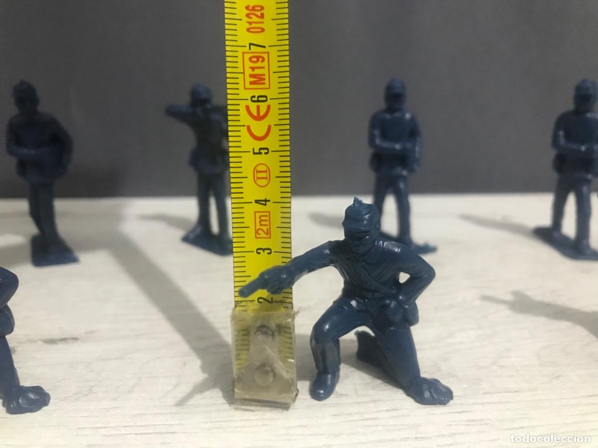 Figuras de goma y PVC: Lote de 10 figuras de pl&aacute;stico del ej&eacute;rcito chino - Foto 8