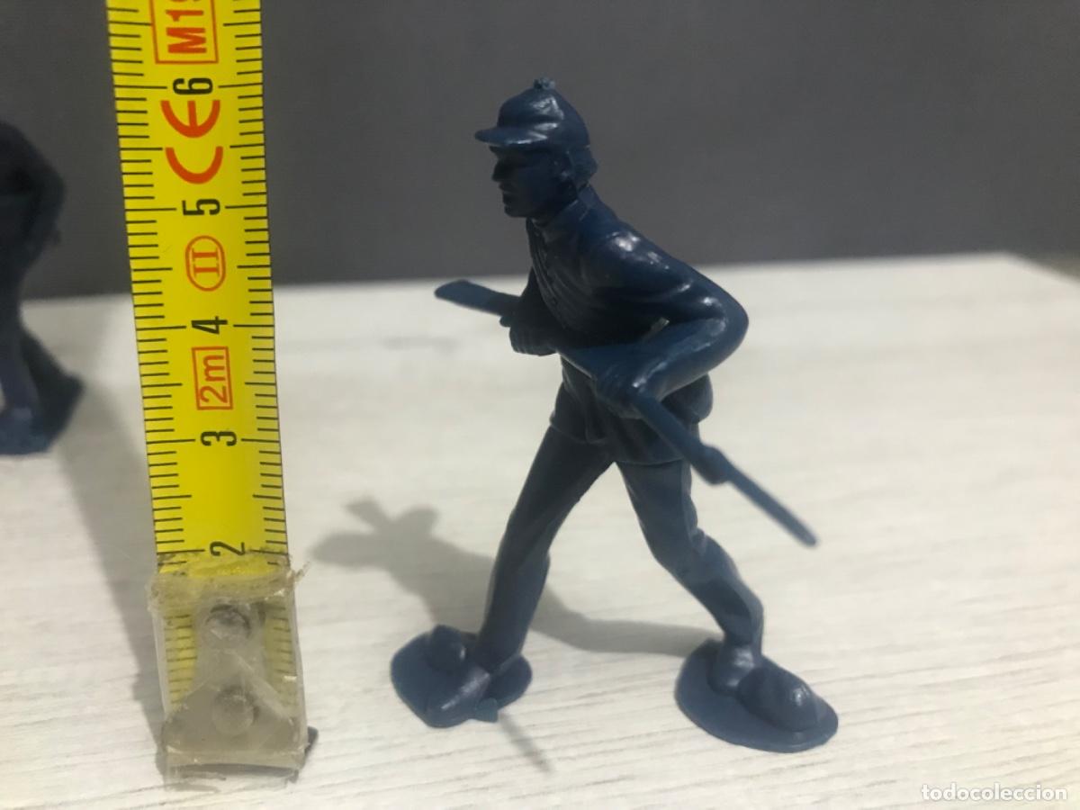 Figuras de goma y PVC: Lote de 10 figuras de pl&aacute;stico del ej&eacute;rcito chino - Foto 10