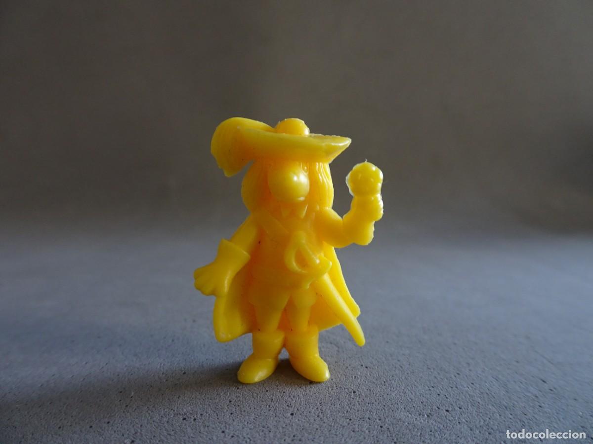 Figuras de goma y PVC: Figura Dunkin Dartacan y los mosqueperros - Foto 1