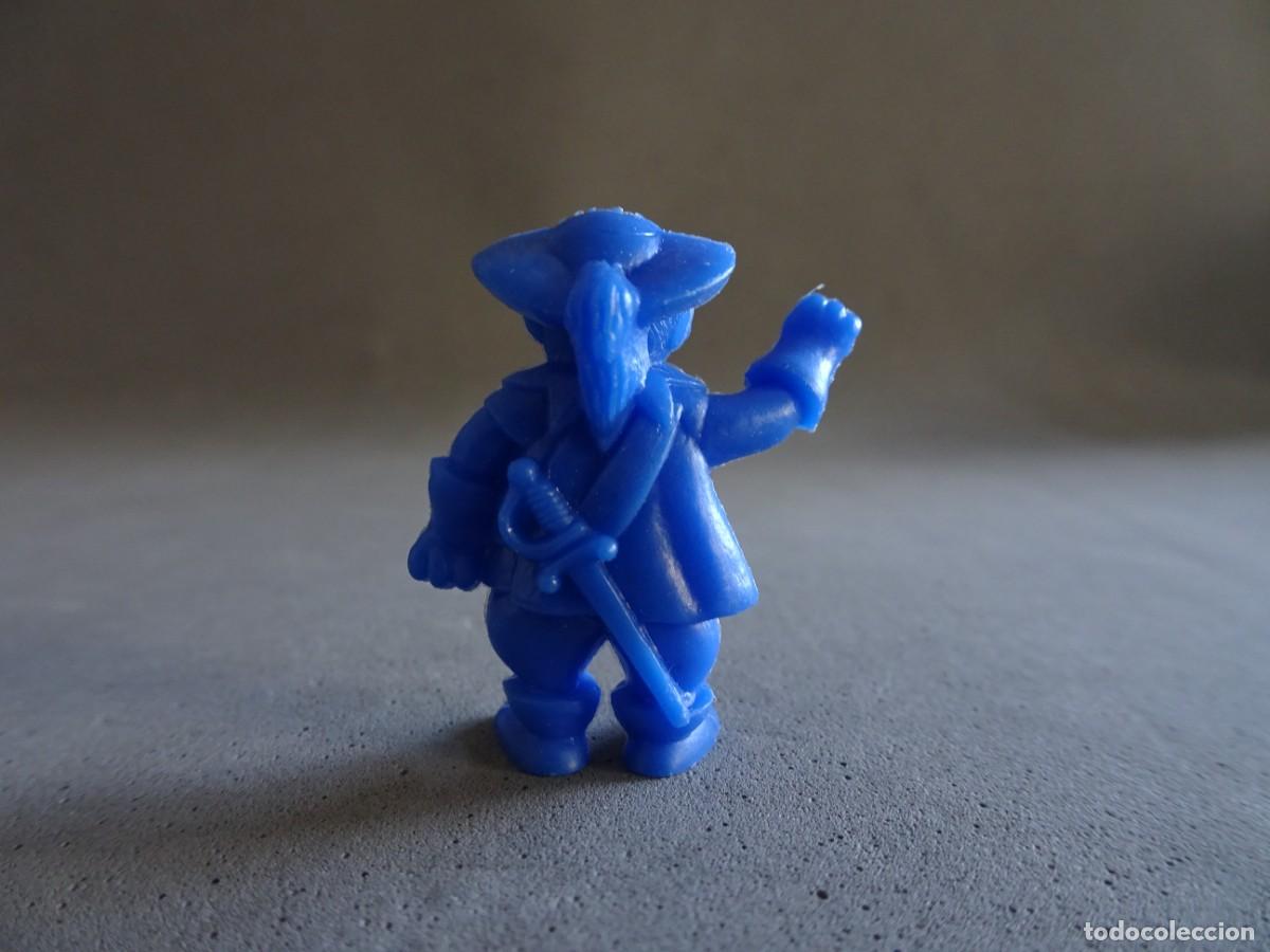 Figuras de goma y PVC: Figura Dunkin Dartacan y los mosqueperros - Foto 2