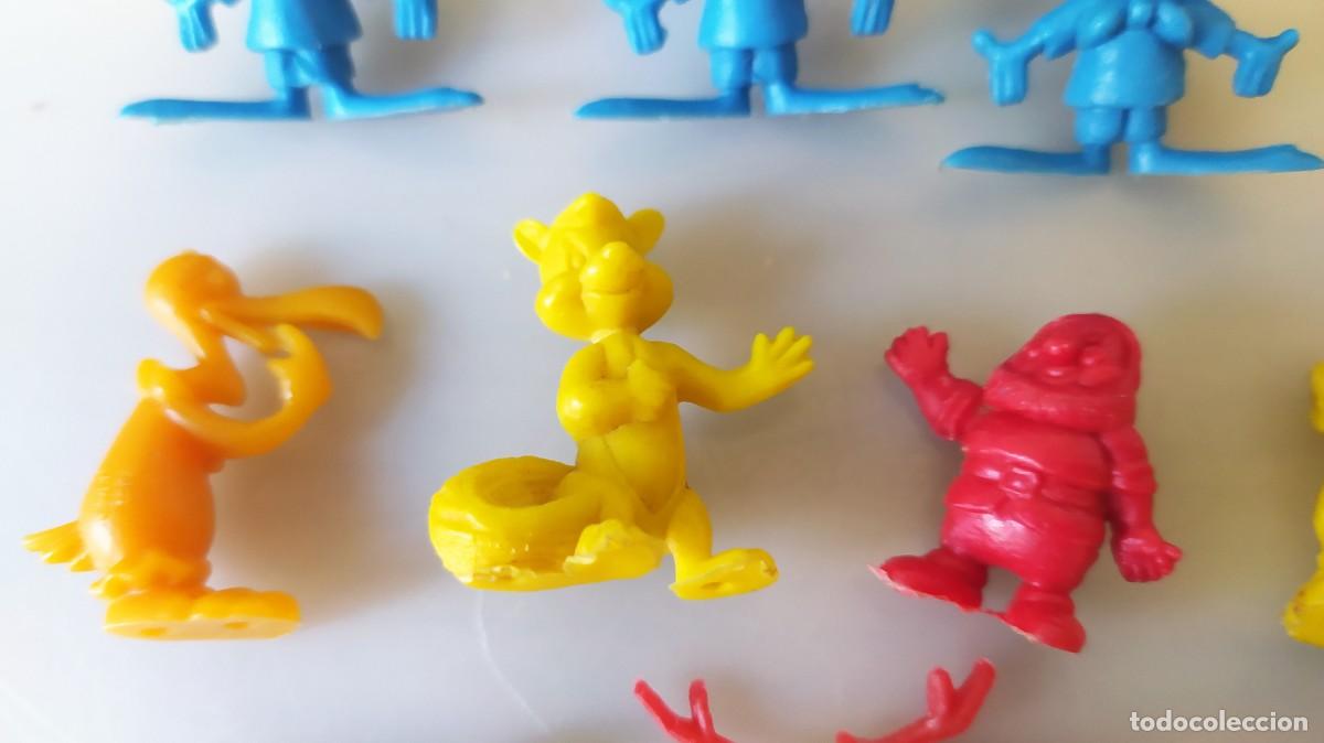 Figuras de goma y PVC: LOTE FIGURAS DE PLASTICO DUNKIN - Foto 6