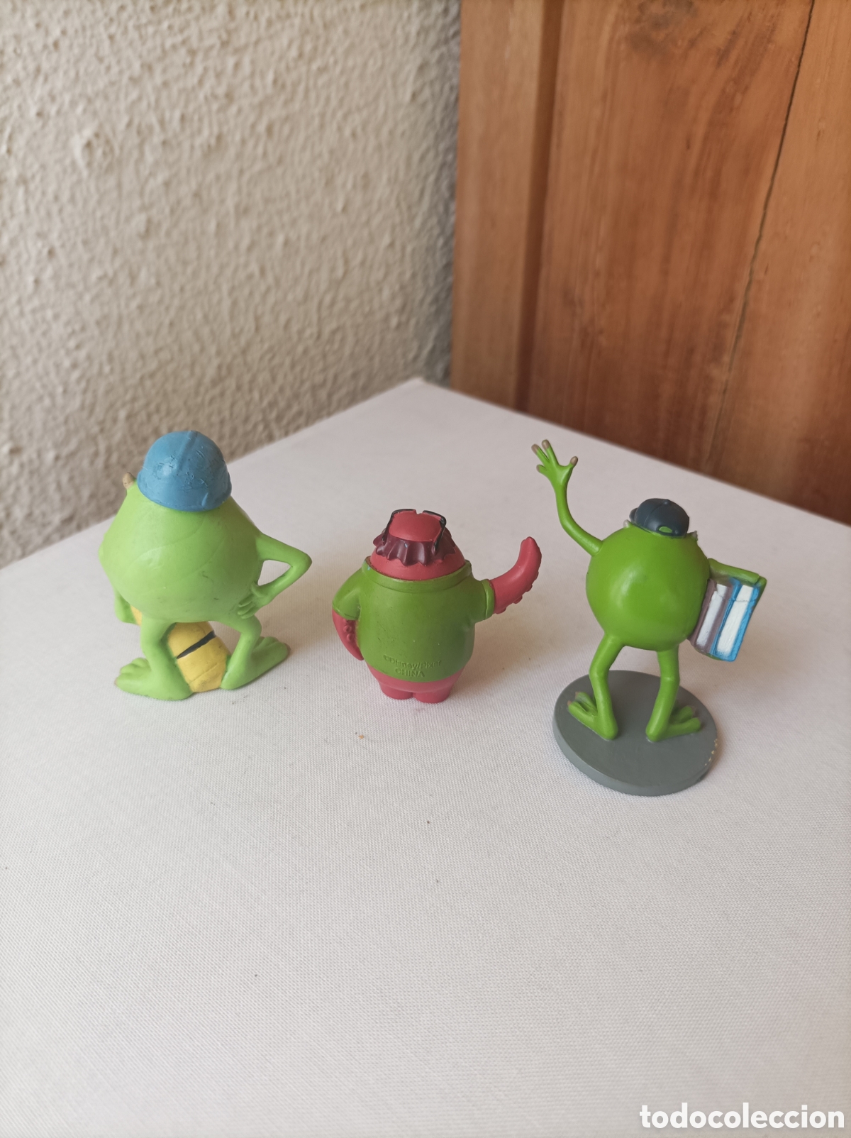 Figuras de goma y PVC: Lote mu&ntilde;ecos PVC monstruos SA - Foto 2