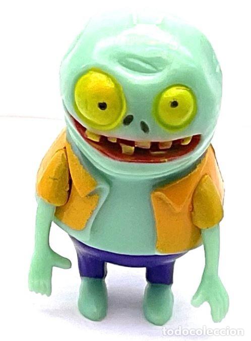 Figuras de goma y PVC: Figura en Pl&aacute;stico de Mu&ntilde;eco Zombie. - Foto 1