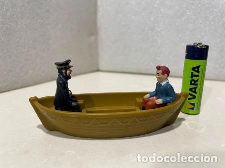 Figuras de goma y PVC: Mcdonalds - capitan Haddock y Tintin en barca - Foto 2