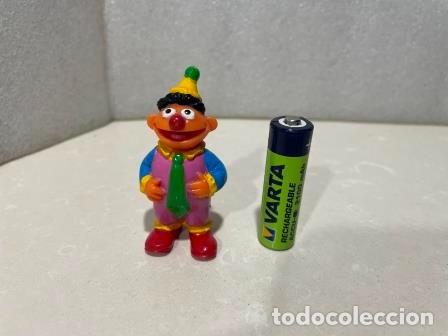 Figuras de goma y PVC: JHP - EPI - BARRIO SESAMO - Foto 1