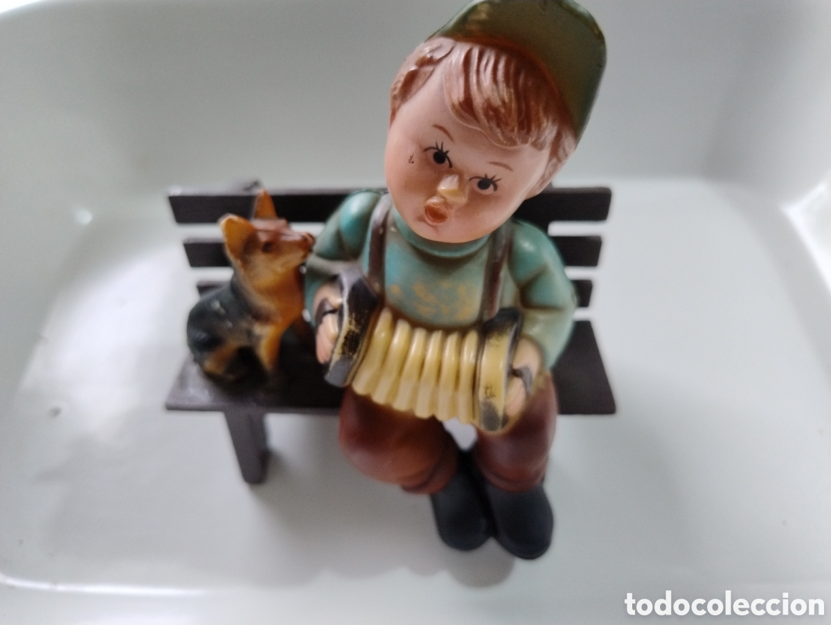 Figurines en Caoutchouc et PVC: FIGURA NI&Ntilde;O TOCANDO ACORDEON DE CELULOIDE