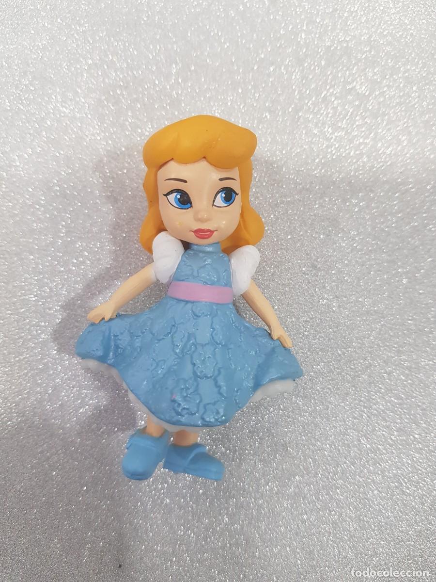 Gummi- und PVC-Figuren: Figura disney cenicienta sin peana