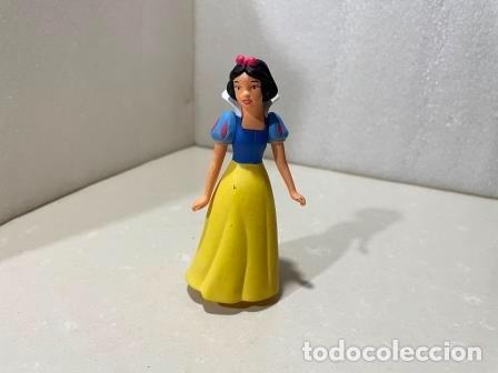 Figuras de goma y PVC: DISNEY - BLANCANIEVES - Foto 1