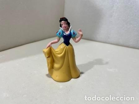 Figuras de goma y PVC: DISNEY - BLANCANIEVES - Foto 1