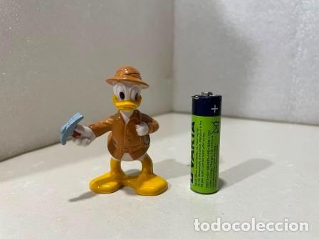 Figuras de goma y PVC: FIGURA DONALD EXPLORADOR - Foto 3