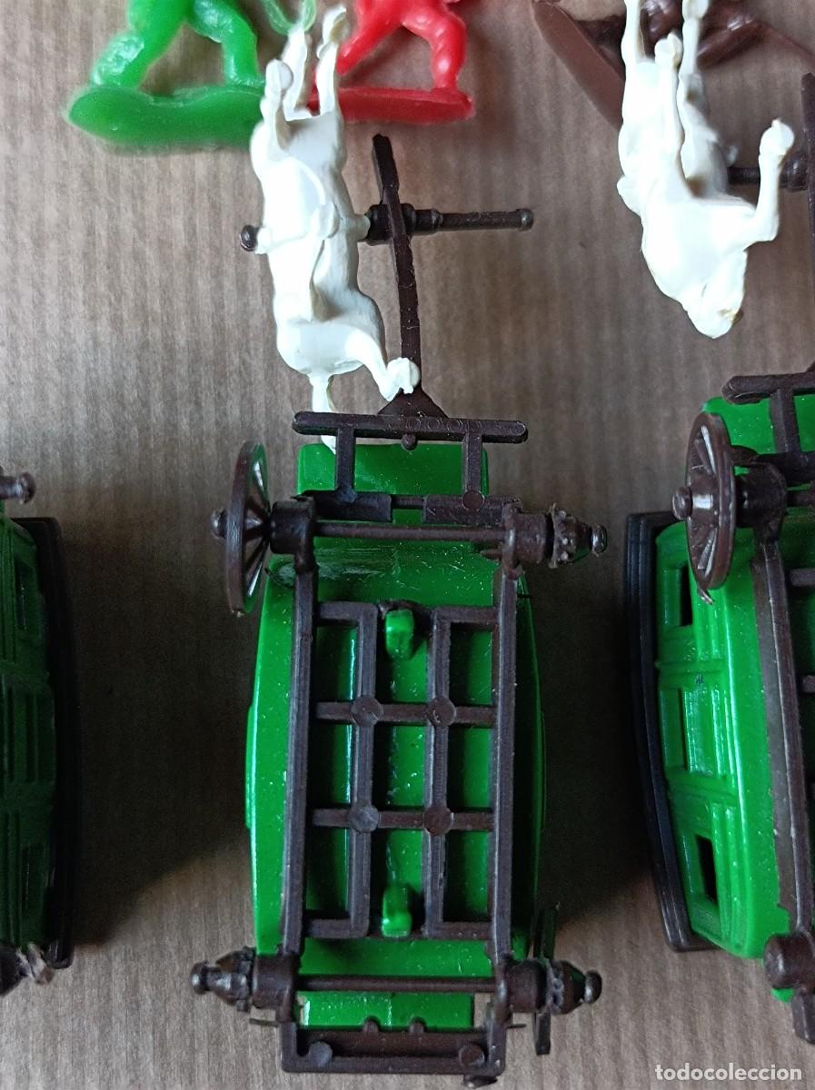 Figuras de goma y PVC: FIGURAS PEQUE&Ntilde;AS DE PL&Aacute;STICO INDIOS Y VAQUEROS - Foto 6