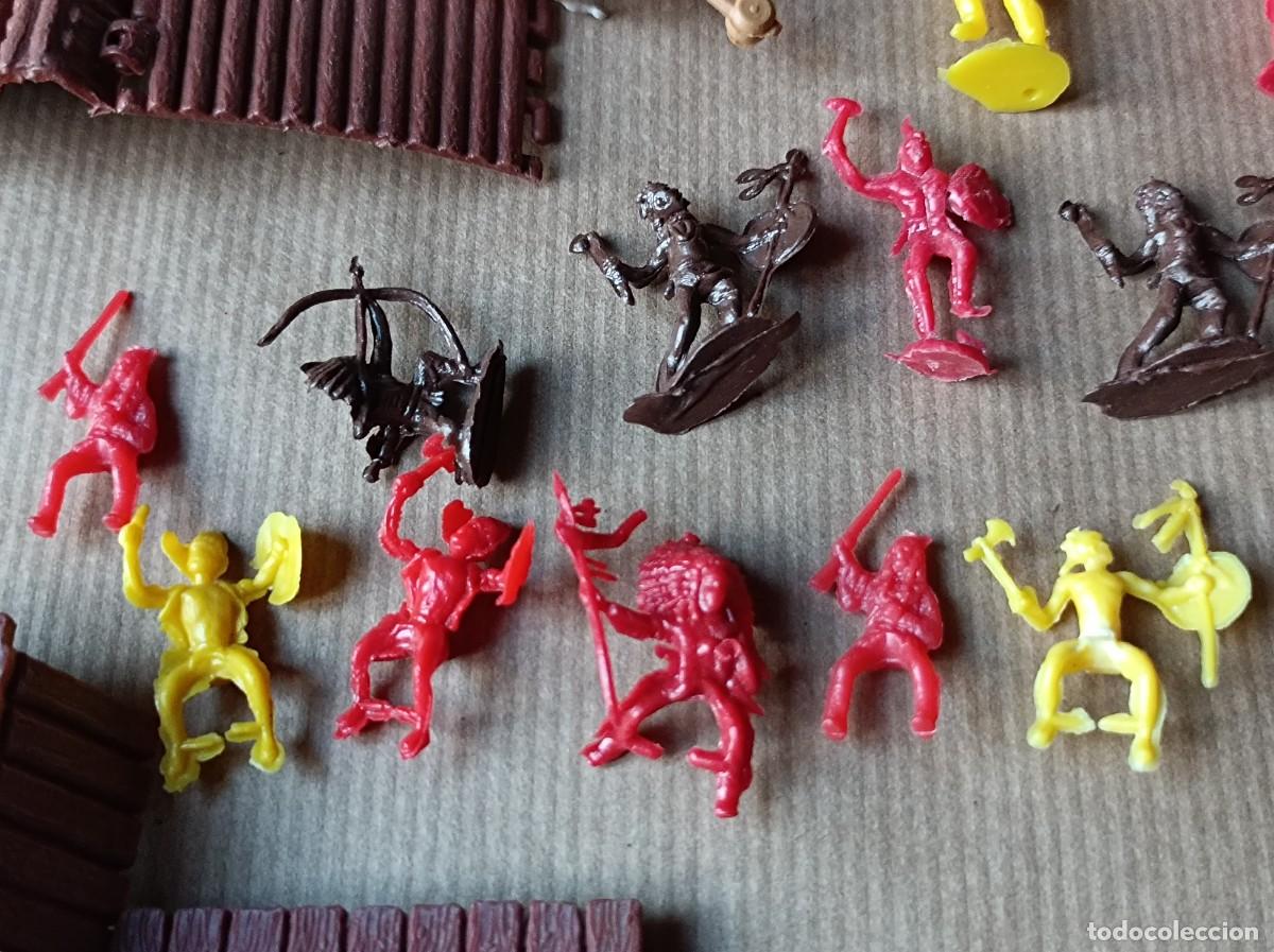 Figuras de goma y PVC: FIGURAS PEQUE&Ntilde;AS DE PL&Aacute;STICO INDIOS Y VAQUEROS - Foto 12