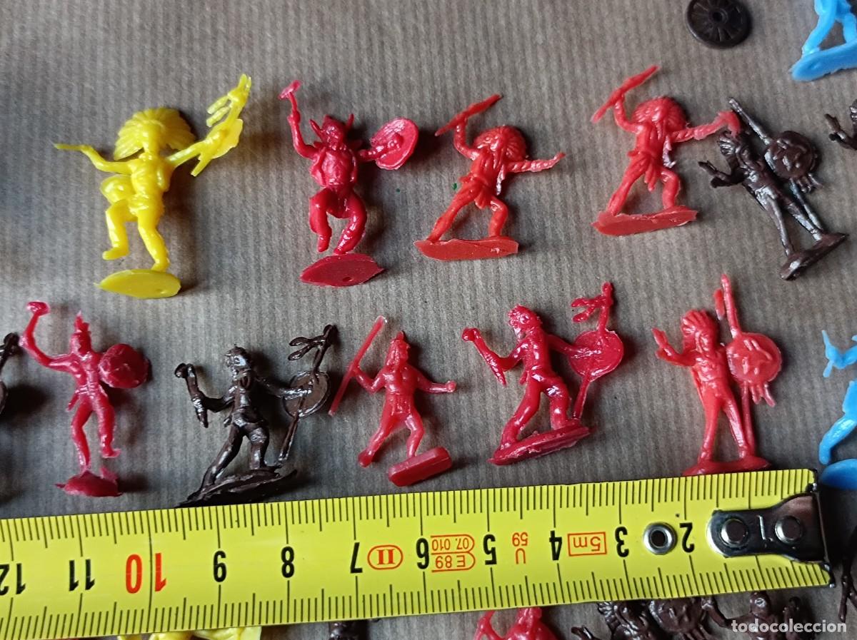 Figuras de goma y PVC: FIGURAS PEQUE&Ntilde;AS DE PL&Aacute;STICO INDIOS Y VAQUEROS - Foto 22