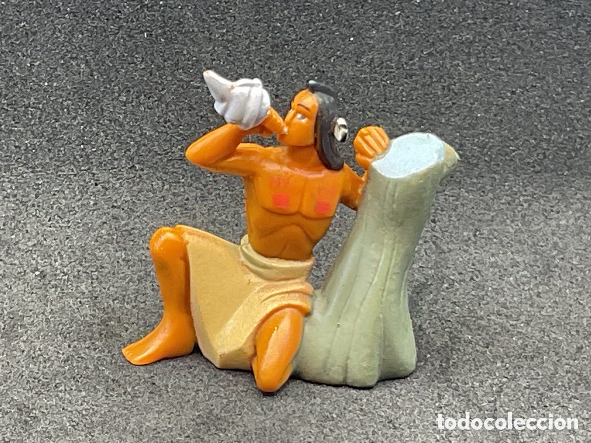 Figuras de Goma y PVC: Peque&ntilde;a Figurita en Pl&aacute;stico de Kocoum. Personaje de la Pel&iacute;cula Pocahontas. Promocional de Nestle.