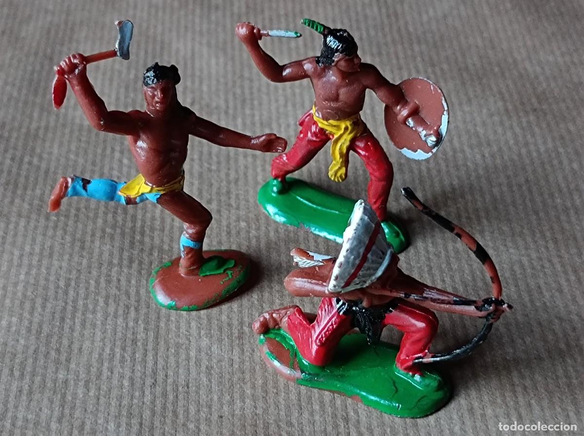 Figuras de goma y PVC: TRES INDIOS DE PL&Aacute;STICO - Foto 1