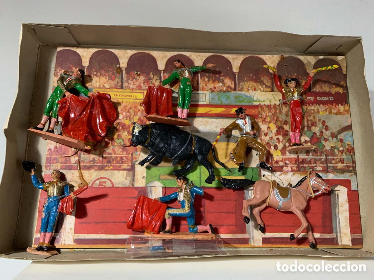Figuras de goma y PVC: CAJA DE FIESTA BRAVA DE REAMSA. - Foto 2