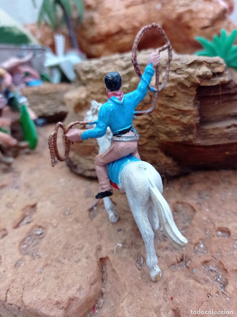 Figuras de goma y PVC: Vaquero y caballo de comansi - Foto 2