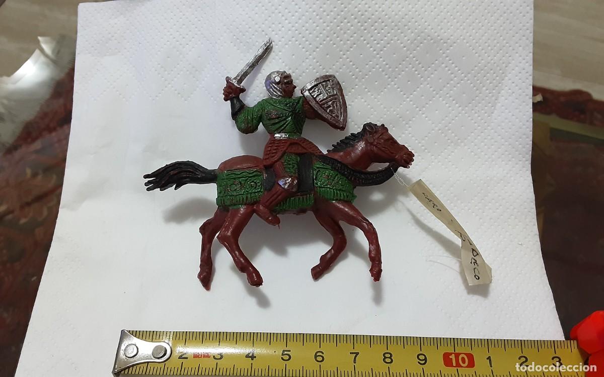 Rubber and PVC Figures: Figura pl&aacute;stico Reigon creadeco