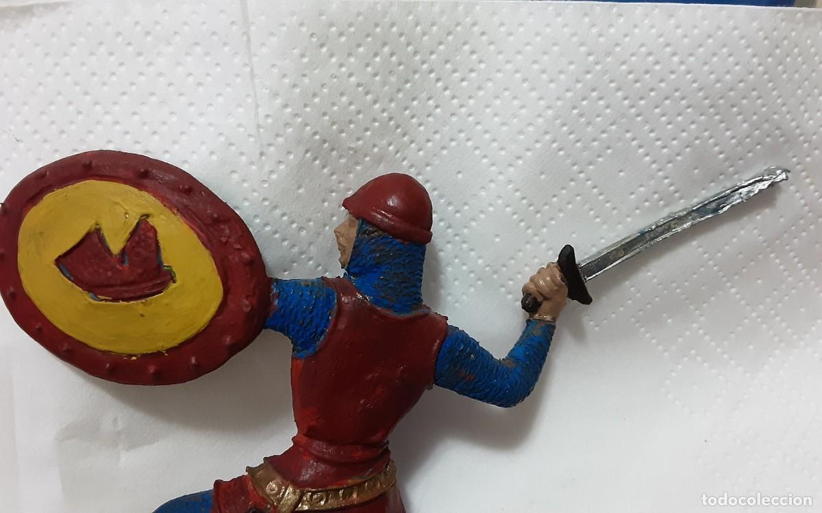 Figuras de goma y PVC: Figura pl&aacute;stico medieval - Foto 3