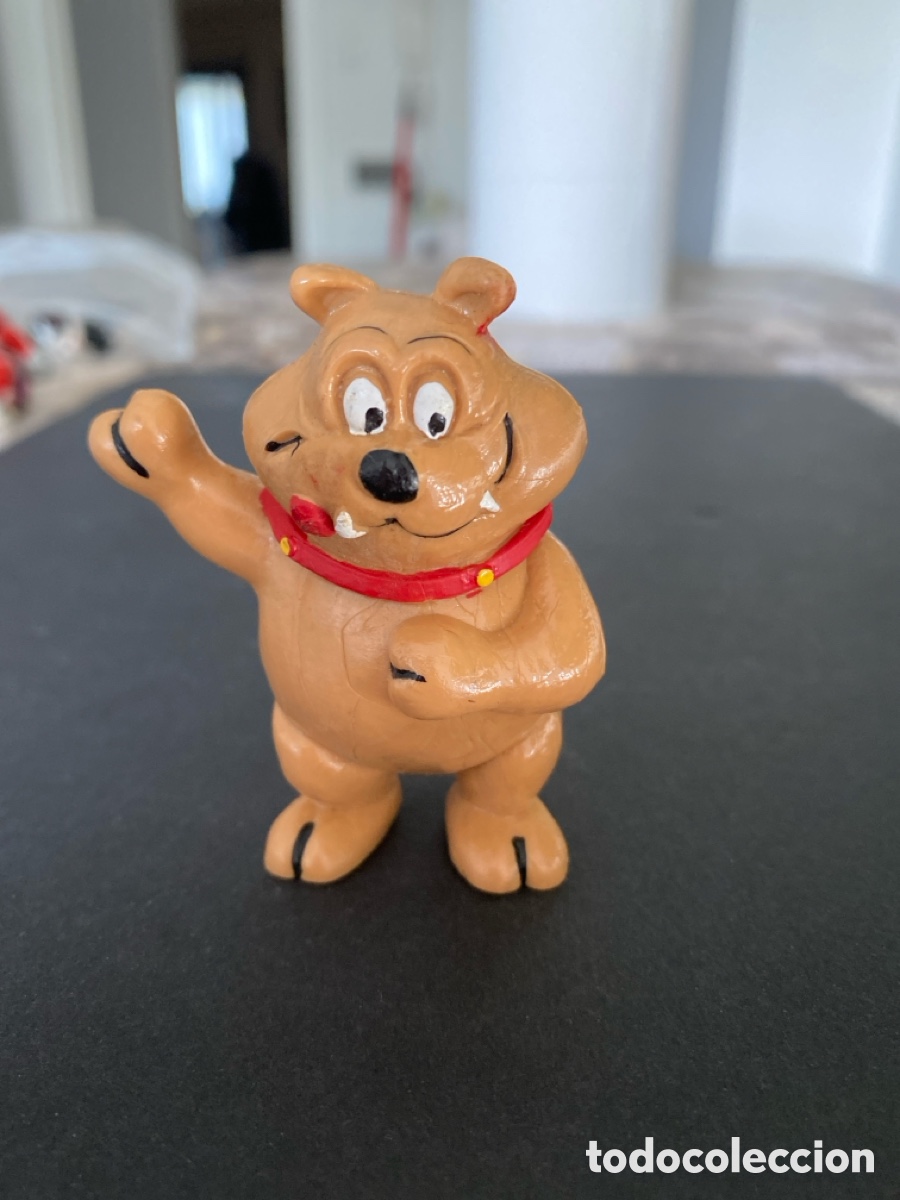 Figuras de goma y PVC: Figura pvc Perro Yolanda - Foto 1