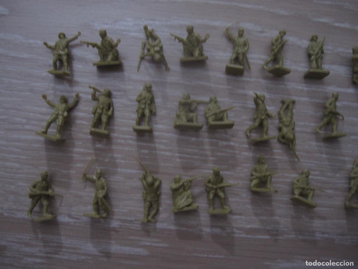 Figuras de goma y PVC: EJERCITO DE SOLDADITOS. - Foto 2