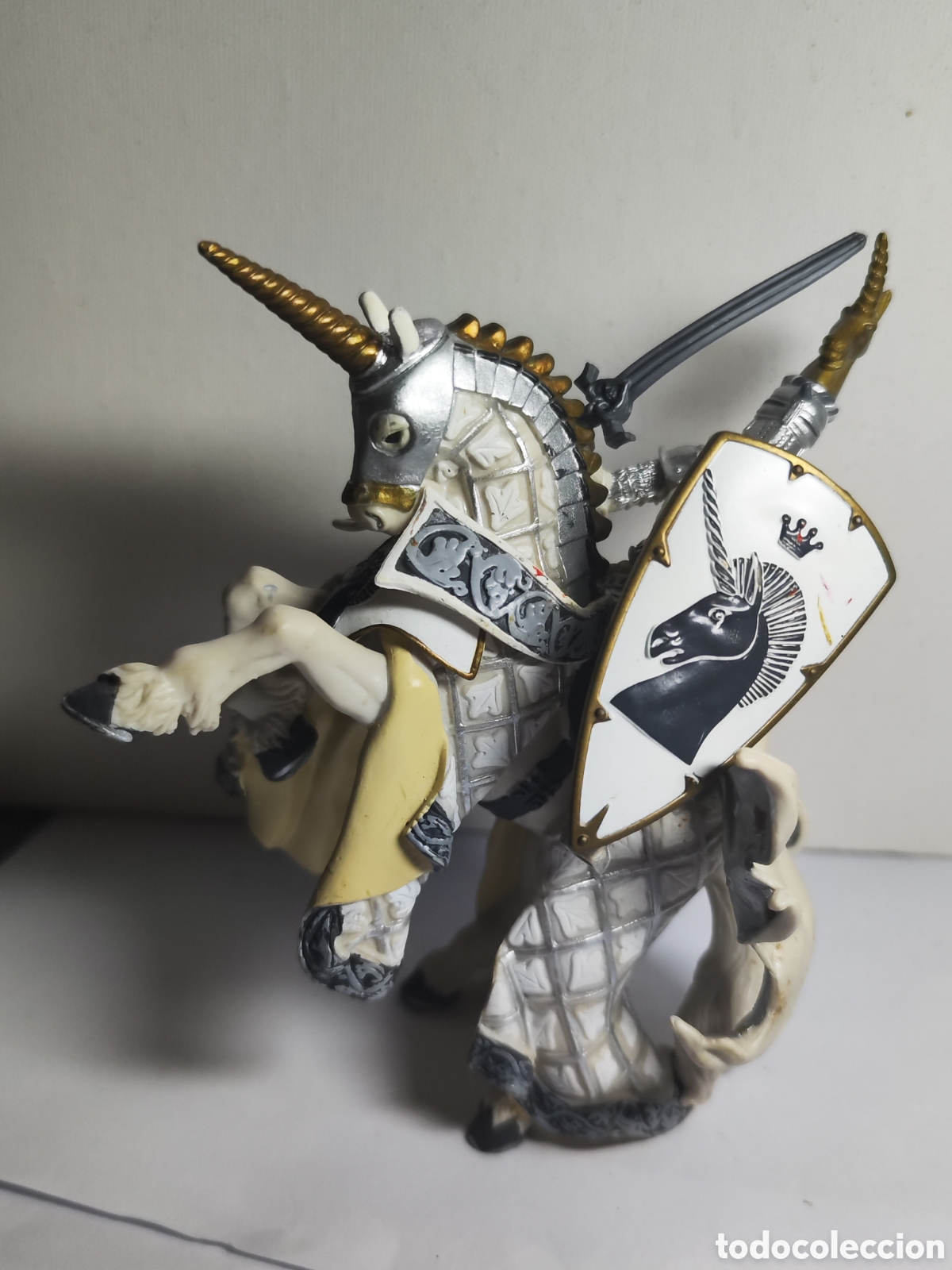 Gummi- und PVC-Figuren: Caballero papo 2007 unicornio