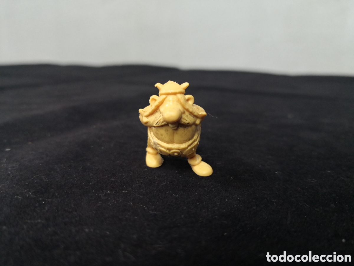 Figuras de goma y PVC: Figurita Obelix Dunkin - Foto 5