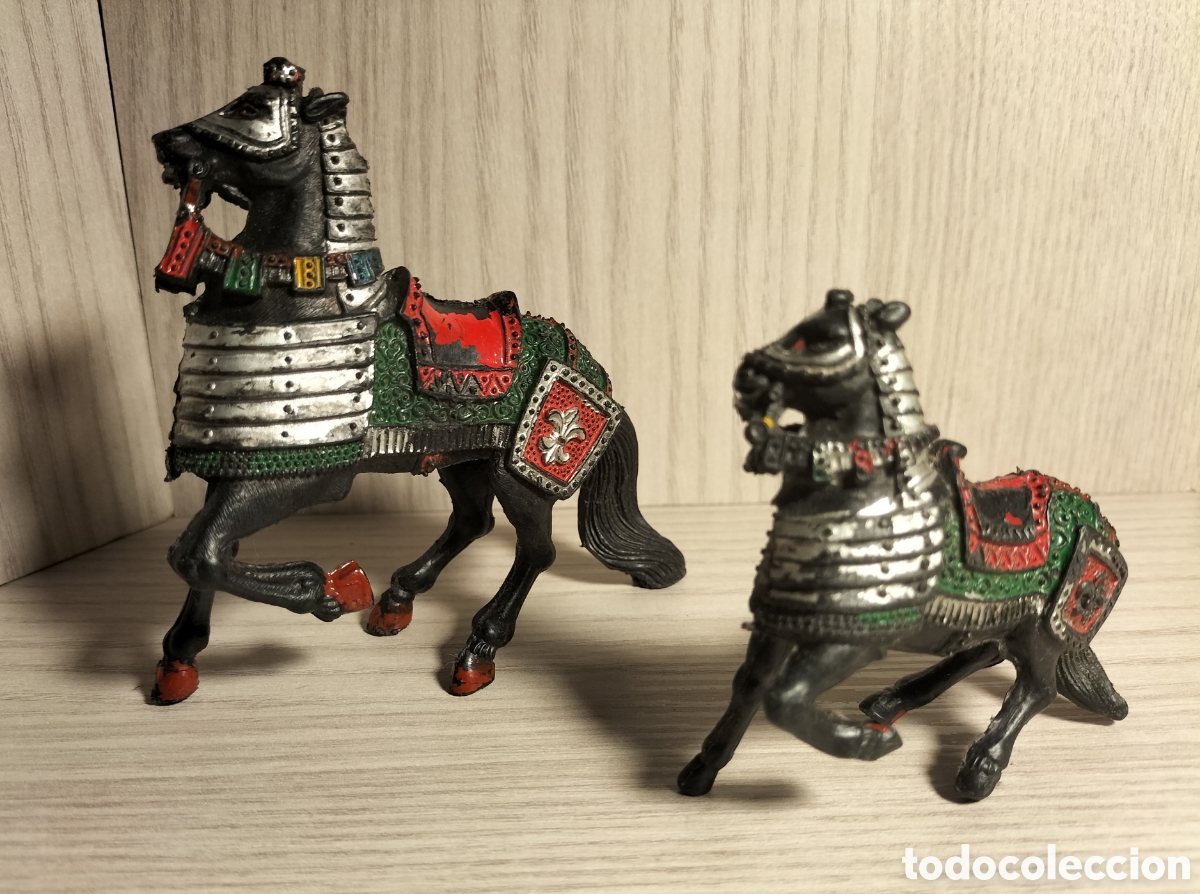 Figuras de goma y PVC: CABALLOS MEDIEVALES LAFREDO. - Foto 2