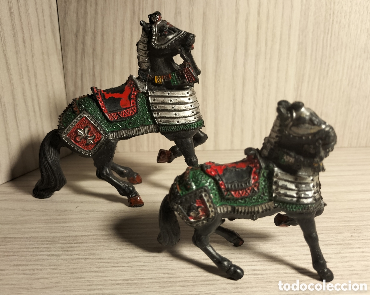 Figuras de goma y PVC: CABALLOS MEDIEVALES LAFREDO. - Foto 1