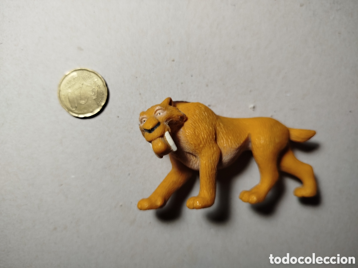 Figuras de goma y PVC: Figura PVC dientes de sable - Foto 1