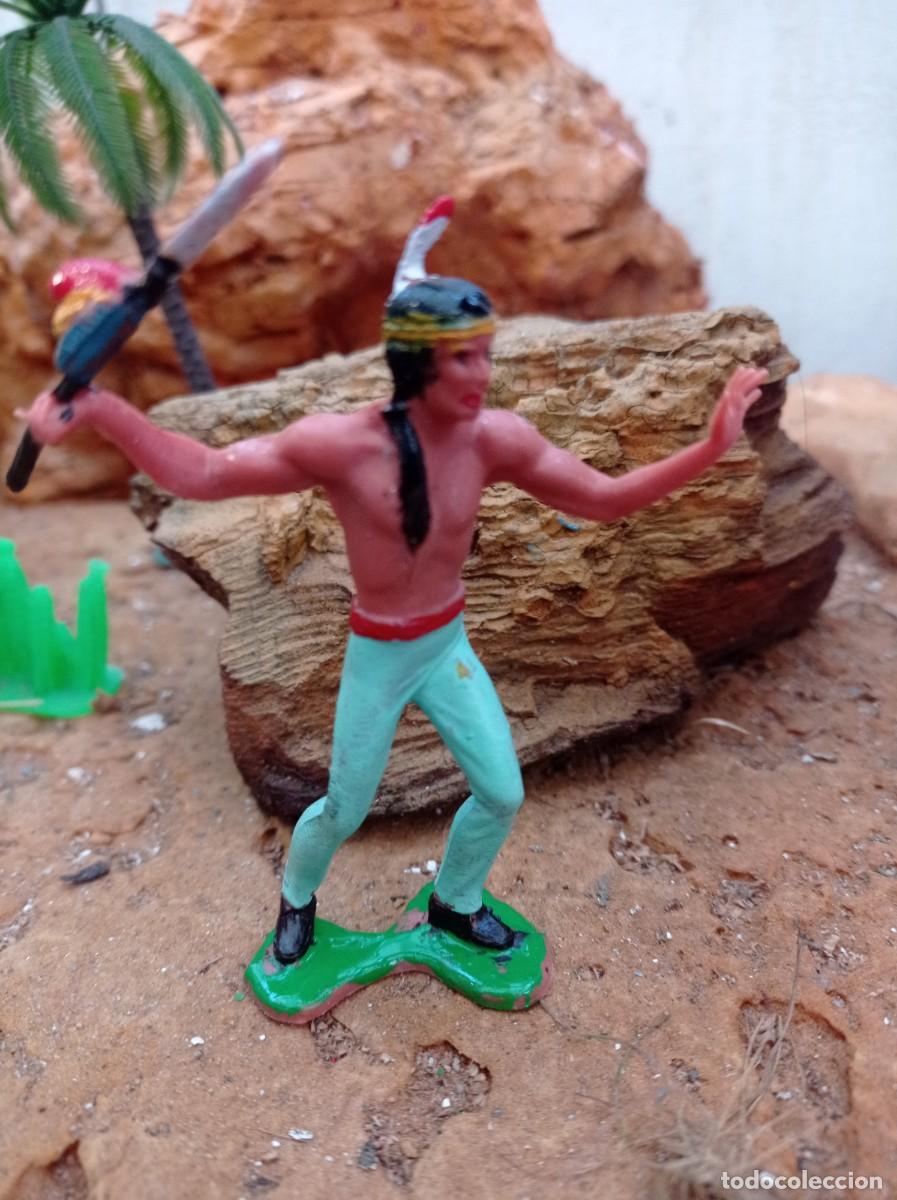 Figuras de goma y PVC: Indio con lanza de comansi - Foto 1