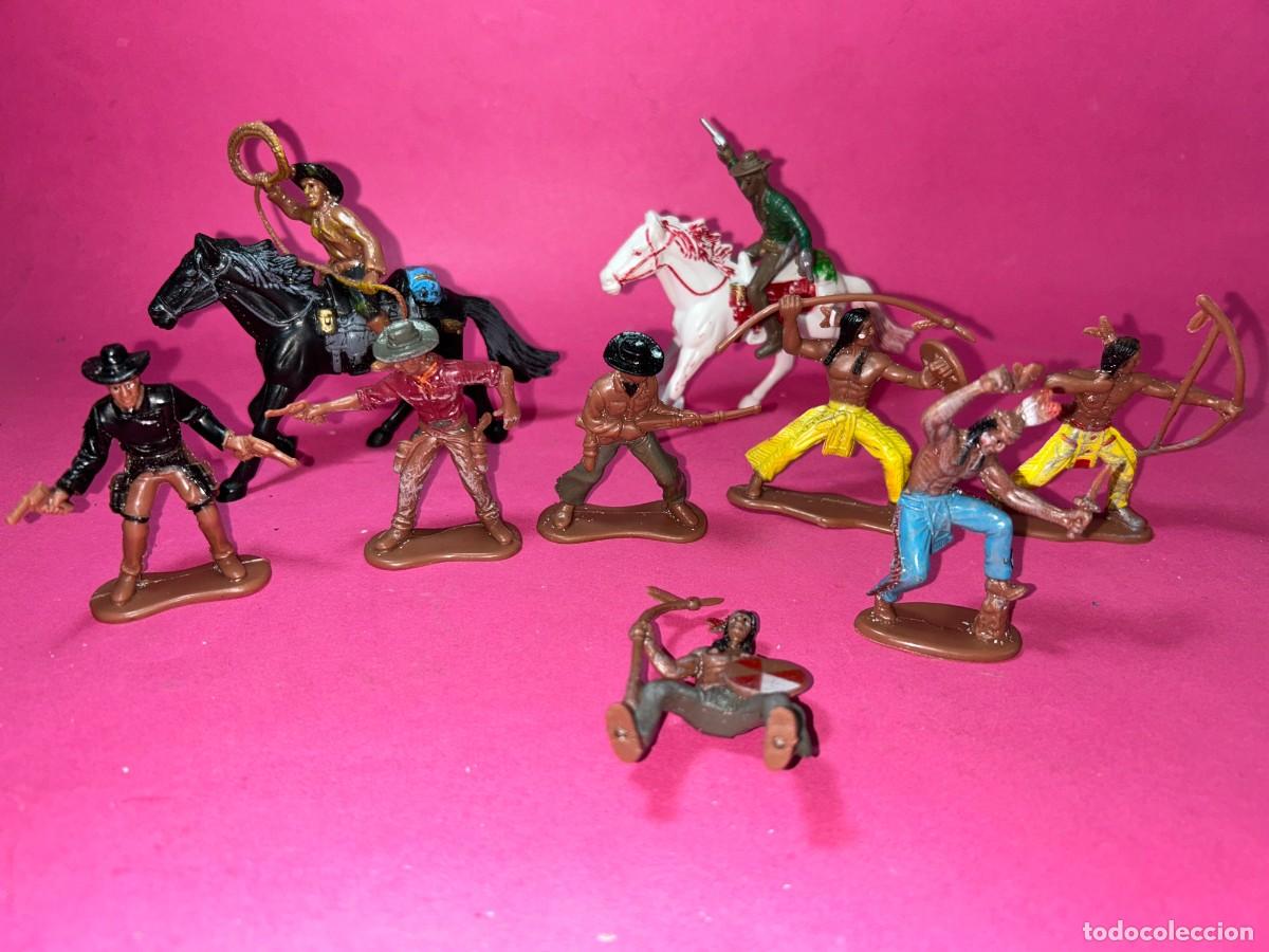 Figuras de goma y PVC: LOTE DE INDIOS Y VAQUEROS - Foto 1