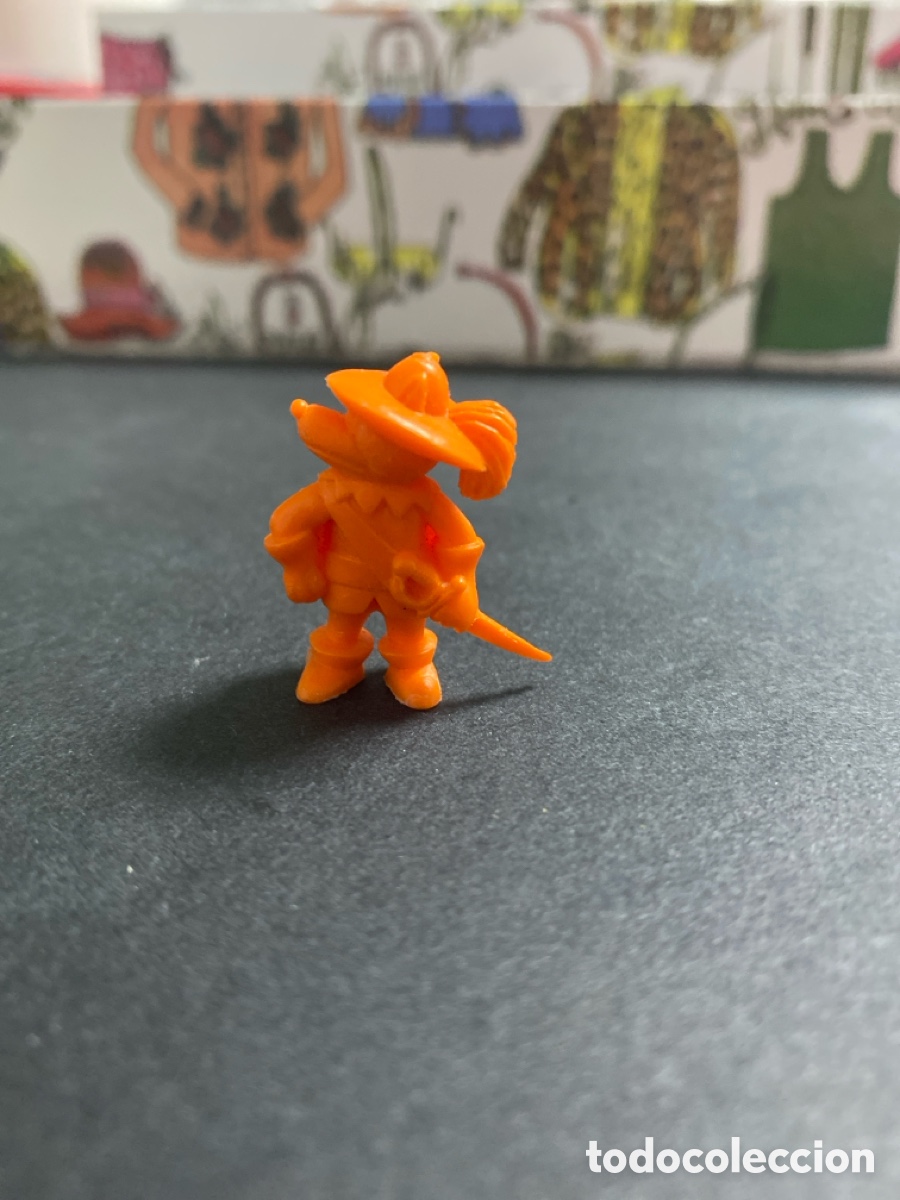 Figuras de goma y PVC: Figura Dunkin Dartacan - Foto 1