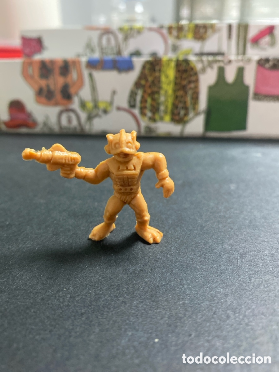 Figuras de goma y PVC: Figura Dunkin M&aacute;ster Universo - Foto 1