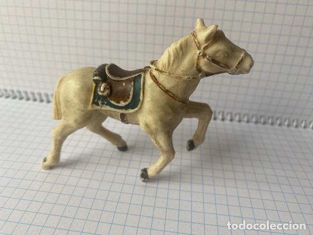 Figuras de goma y PVC: Caballo Policia Montada del Canada. Reamsa - Foto 1