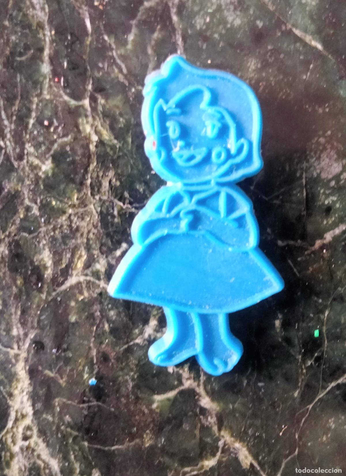 Figuras de goma y PVC: Sello Heidi Dunkin. 4,5 cm. - Foto 1