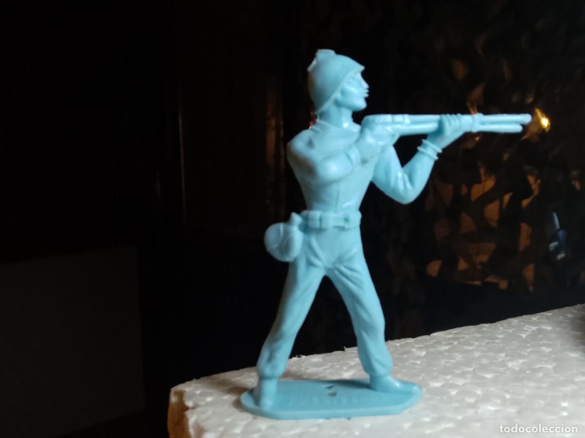 Figuras de goma y PVC: lote americanos - Comansi - Foto 1