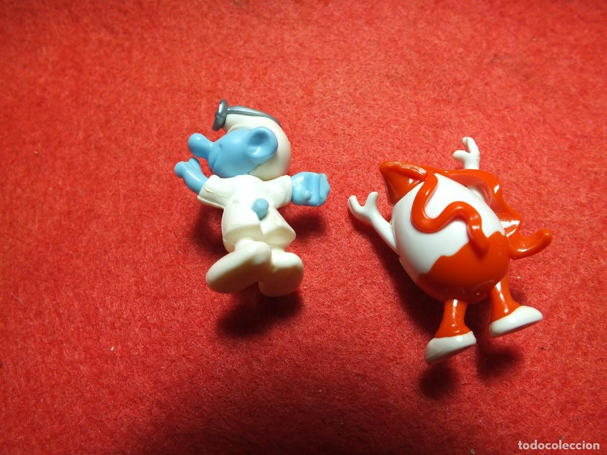 Figuras de goma Kinder: MU&Ntilde;ECO PITUFO DOCTOR Y KINDER - Foto 1