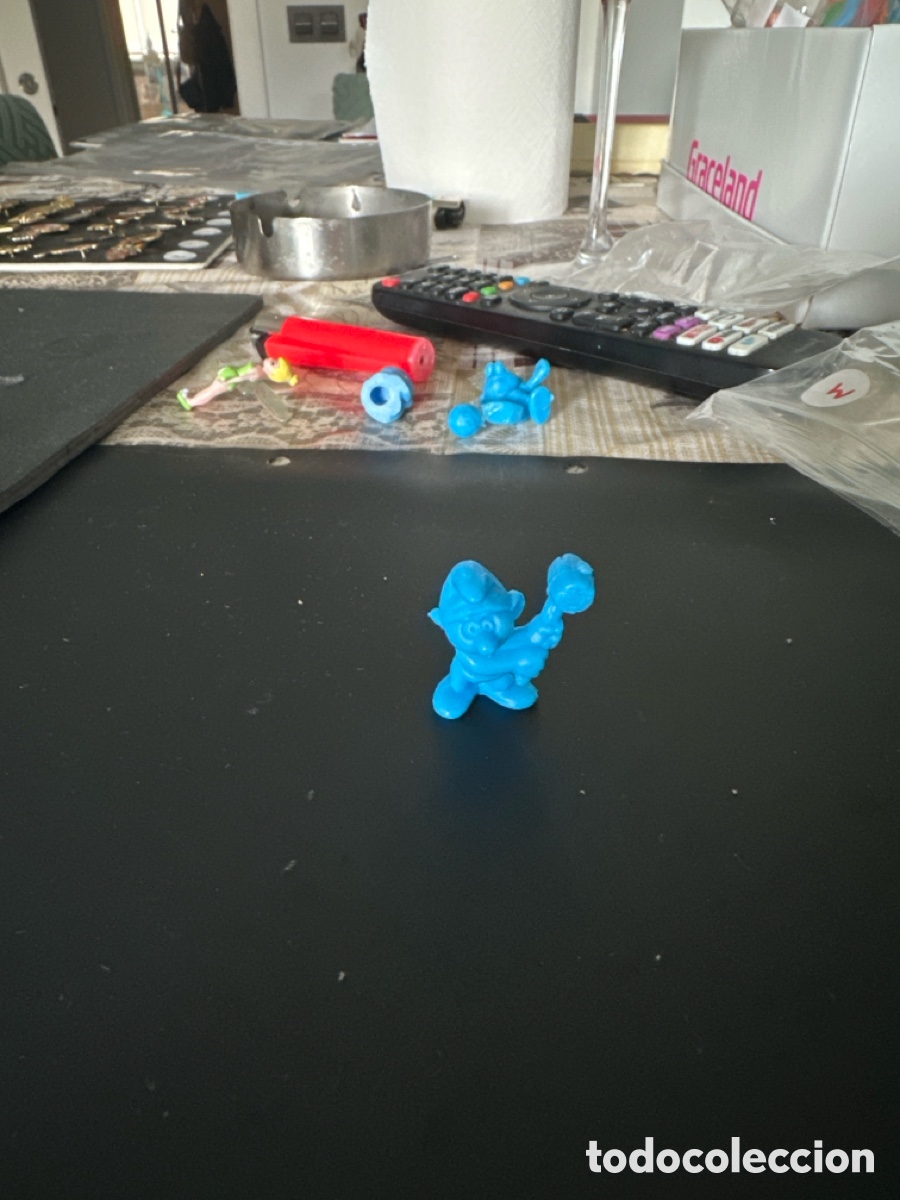 Figuras de goma y PVC: Dunkin Pin pitufo con mazo - Foto 1