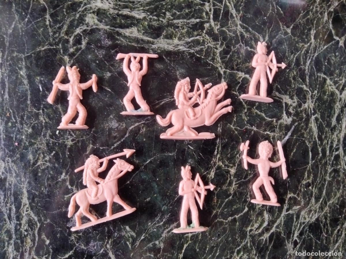 Figuras de goma y PVC: Siete indios Montaplex - Foto 1