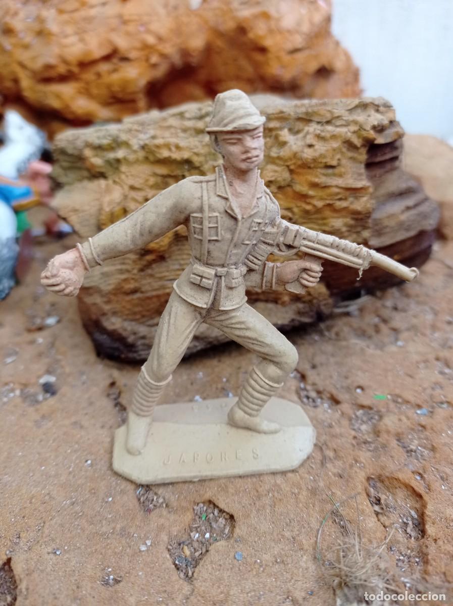 Figuras de goma y PVC: Soldado japon&eacute;s de comansi - Foto 1