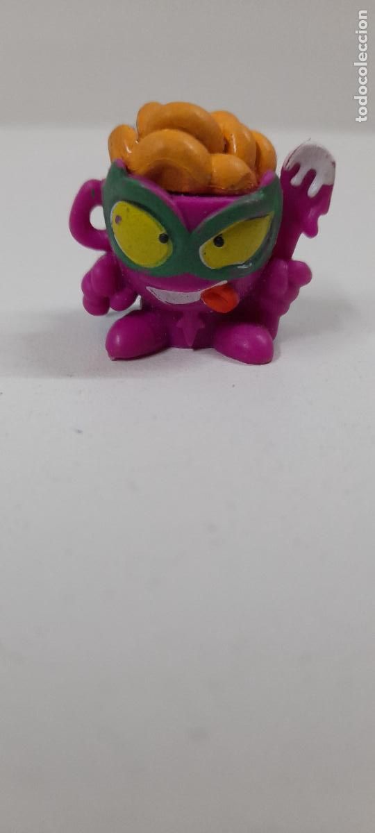 Figuras de goma y PVC: SUPER THINGS / SUPERZINGS - Foto 1