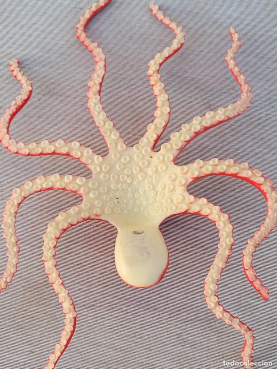 Figuras de goma y PVC: Pulpo de pl&aacute;stico, 22cm. - Foto 3